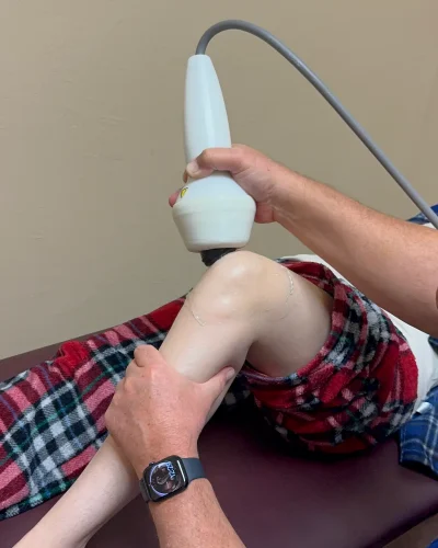 Shockwave-therapy-machine-chiropractic-care